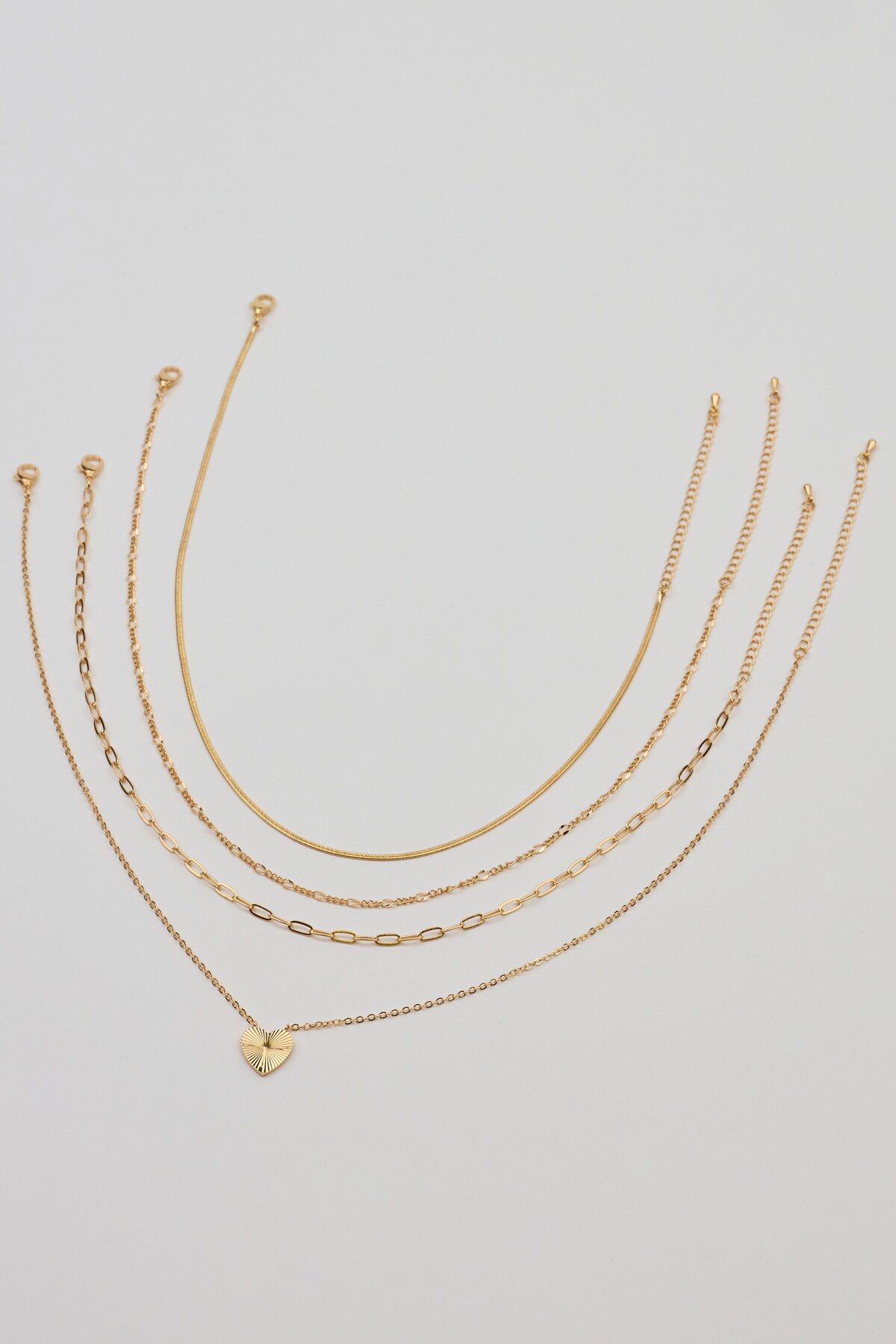 Set of 4 Heart & Chain Necklaces - Image 4